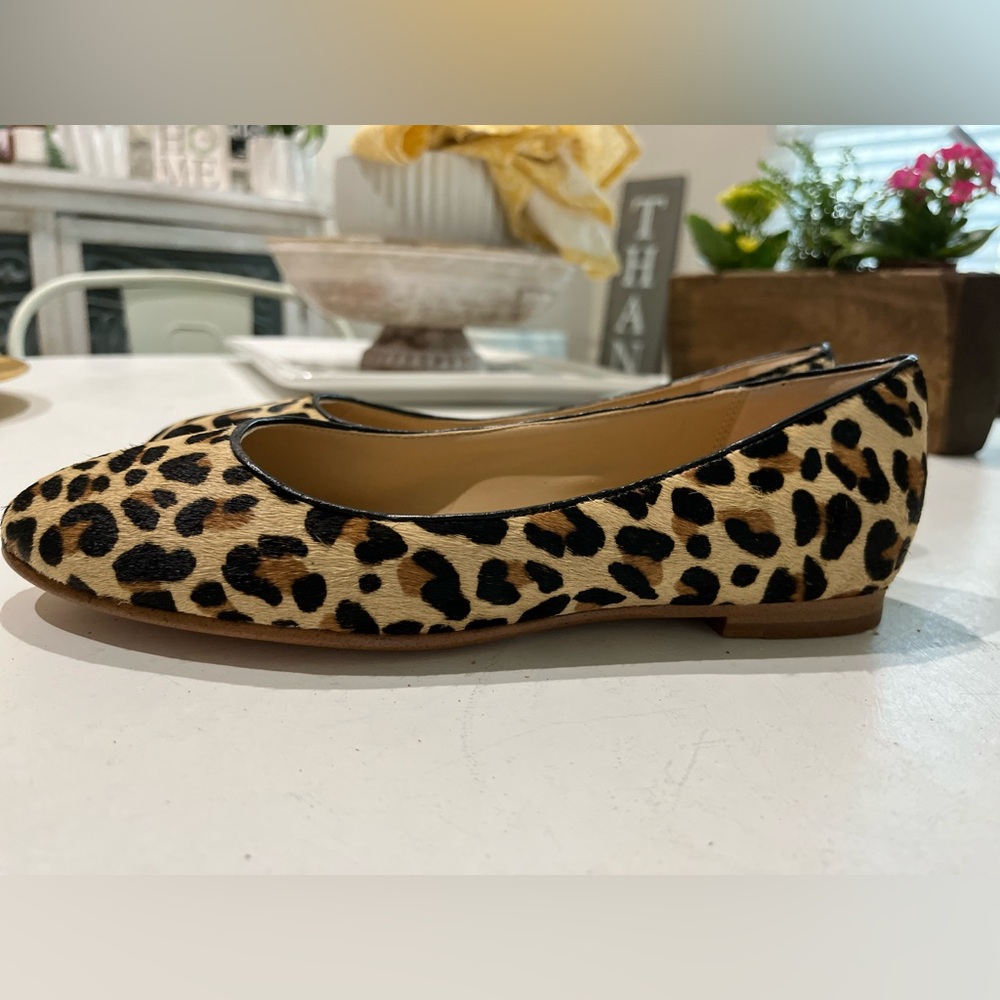 Clarks Grace Piper Cow Hair Leopard Print Flats NWT Size 7 - Picture 2 of 7